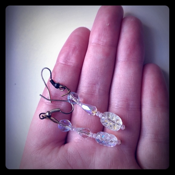 Earings - Picture 1 of 4